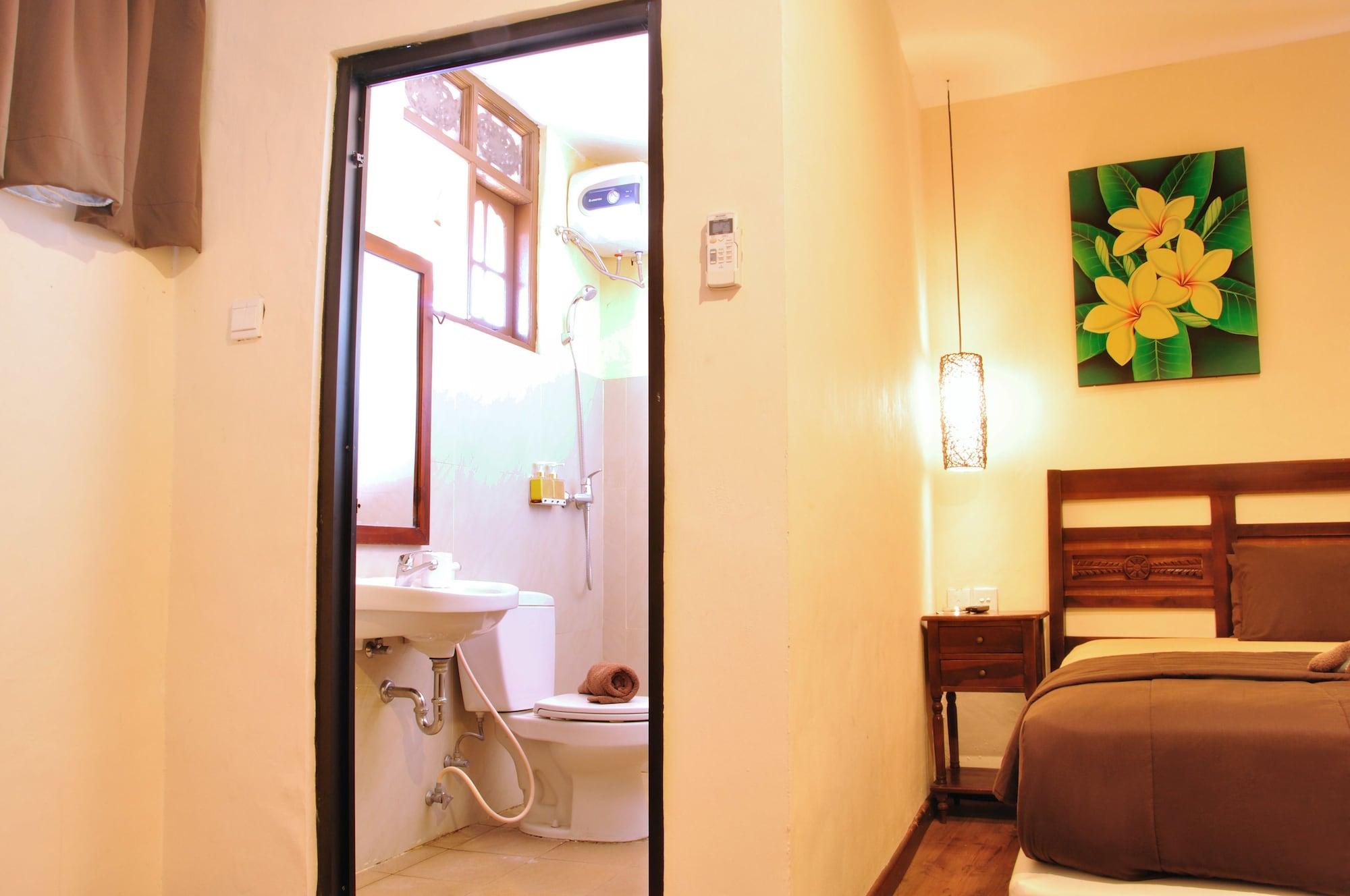 Bemo Corner Guest House Kuta Lombok Extérieur photo