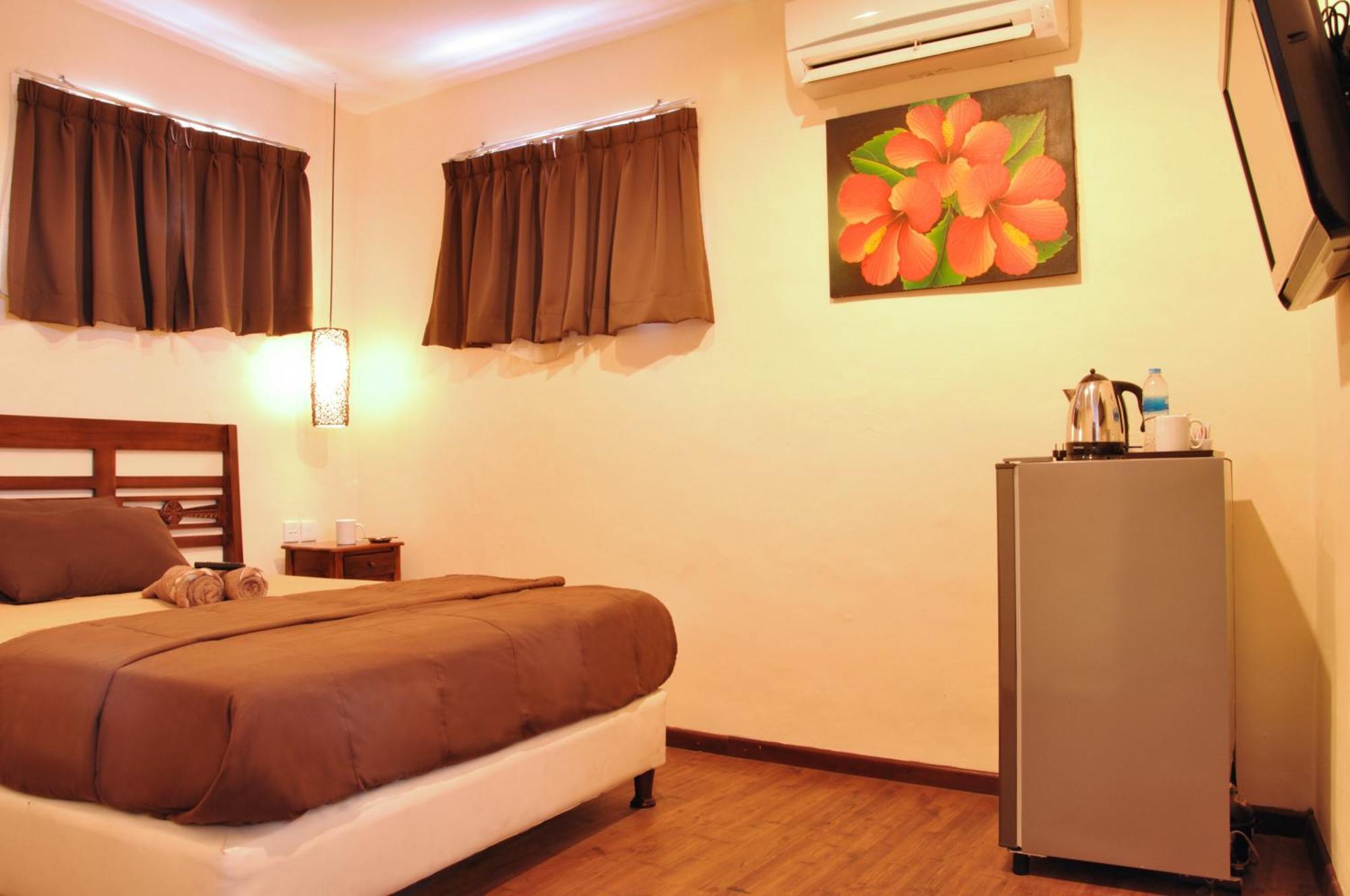 Bemo Corner Guest House Kuta Lombok Chambre photo