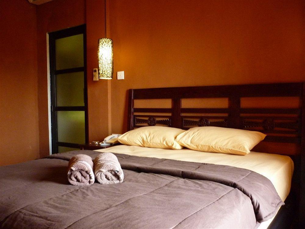 Bemo Corner Guest House Kuta Lombok Extérieur photo